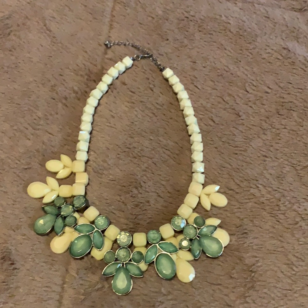 Ladies, fashion necklace, total length 19 inches long, with green stones